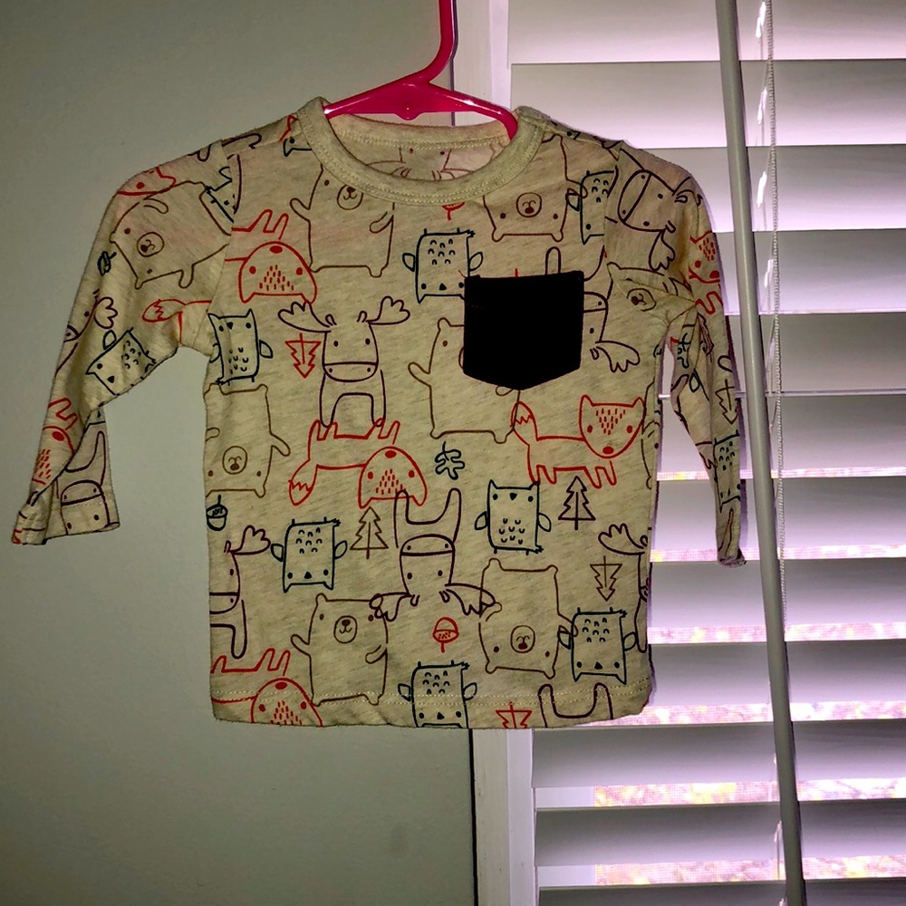 Cute shirt with fake pocket